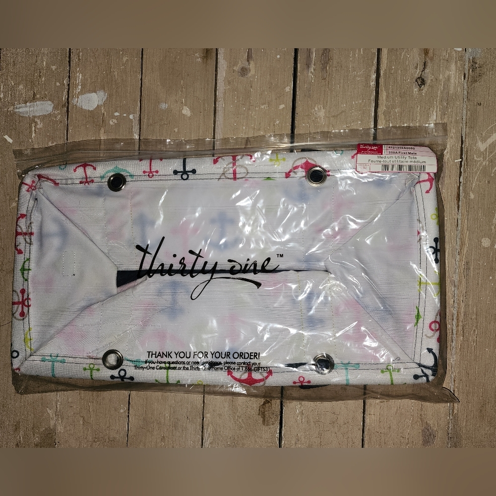 BRAND NEW  Thirty One Medium Utility Tote First Mate RETIRED RARE
